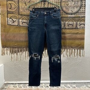 American Eagle Distressed Mom Jean NWT